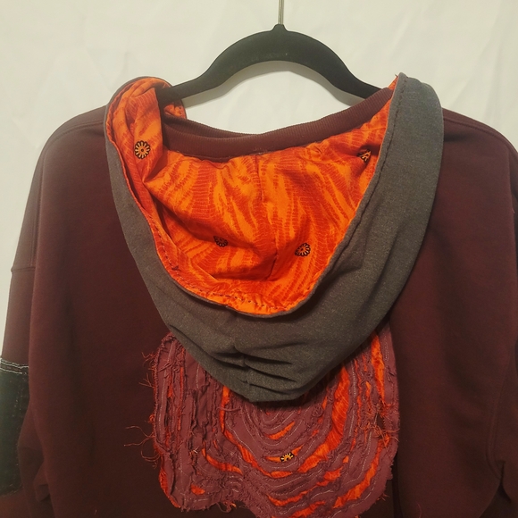 Athletic Works Maroon Graphic Sweater - Picture 3 of 15